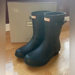 HUNTER NEW IN BOX original short rain boots size 11 color black